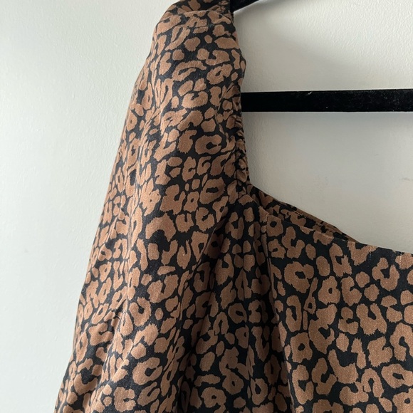 Park & Fifth Black and Brown Cheetah Brown Long Sleeve Leg Slit Dress - XS - Picture 8 of 12